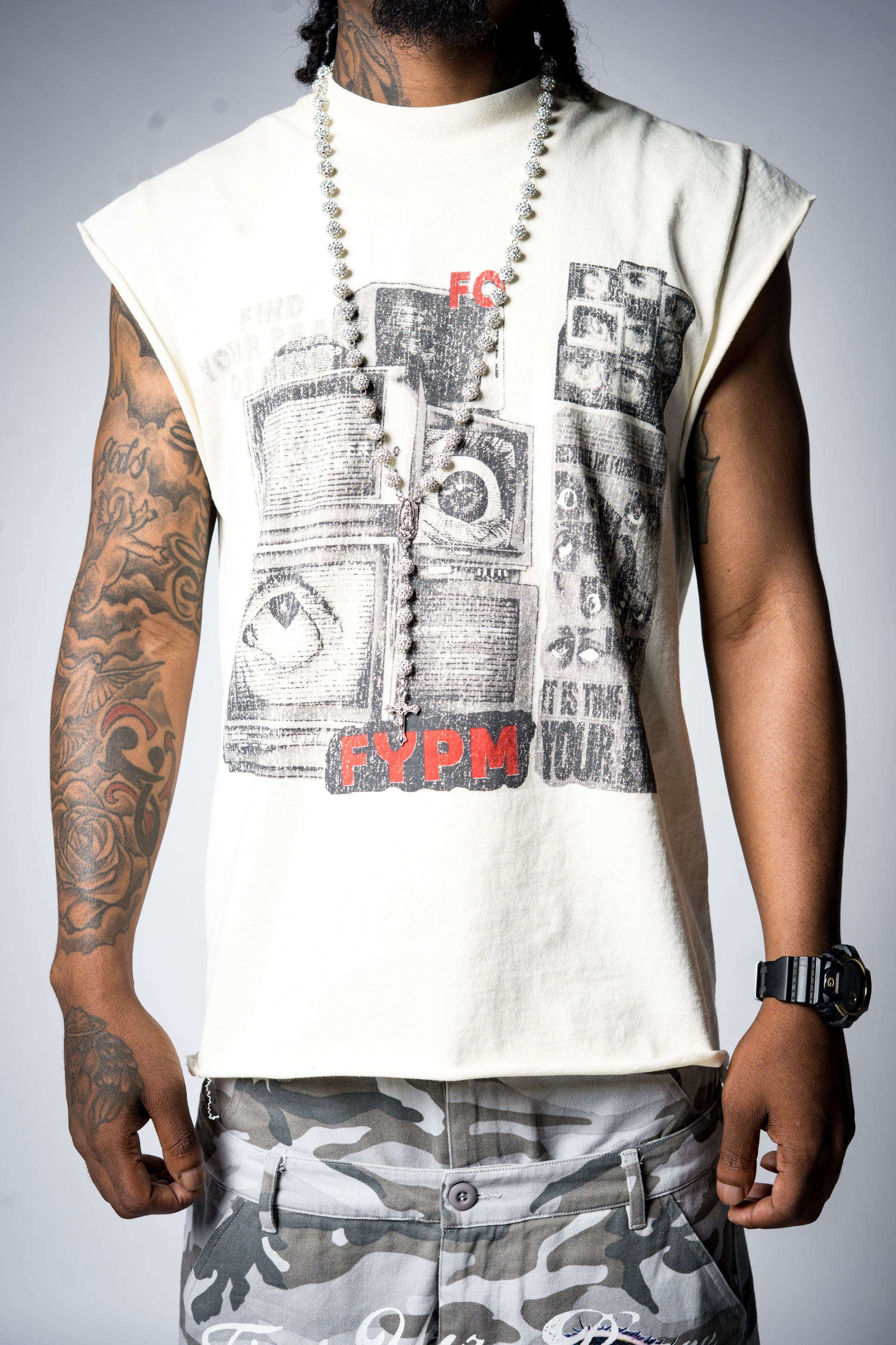 “Mass Media” Cutoff T-Shirt Cream
