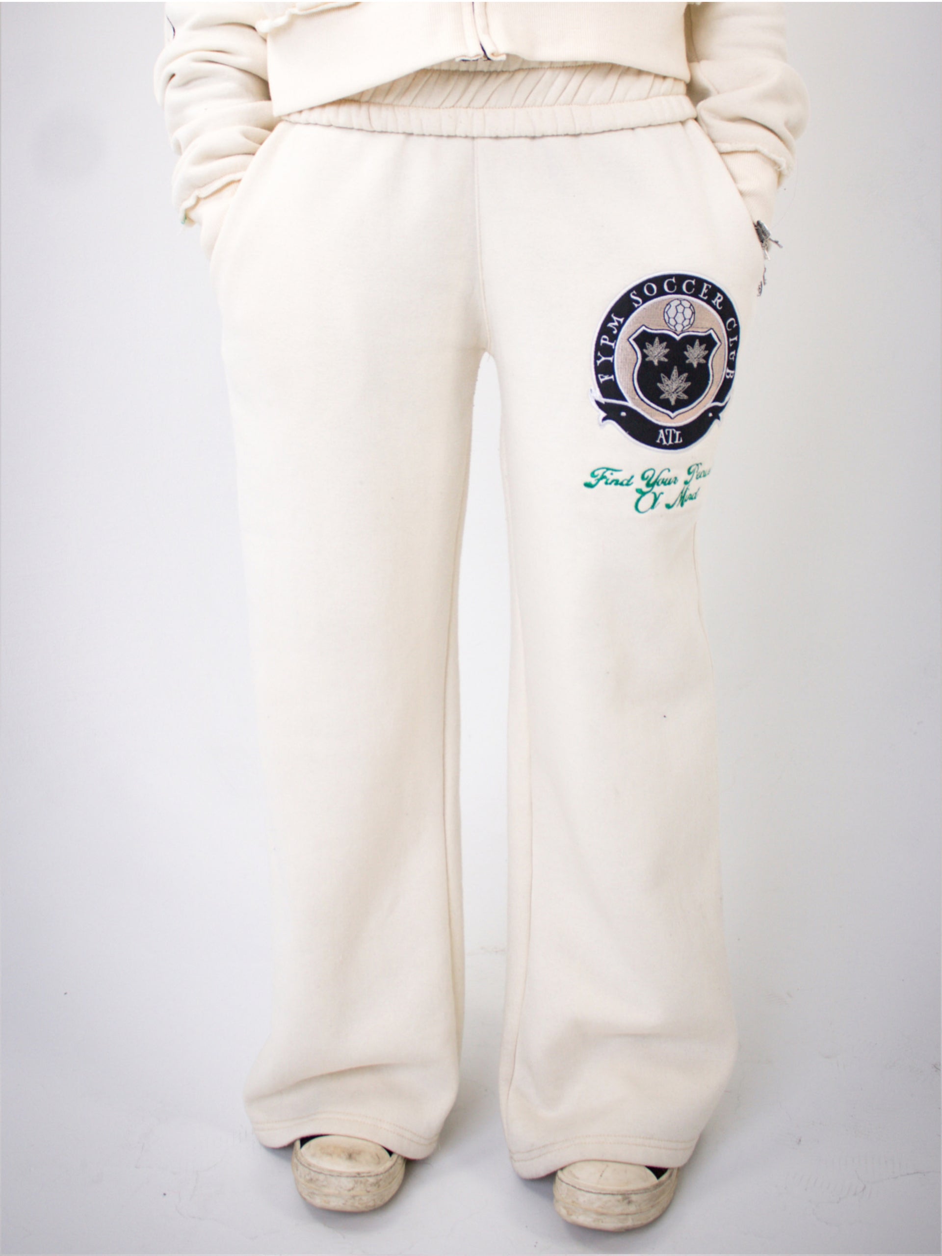 "Soccer Club" Sweatpants – Cream